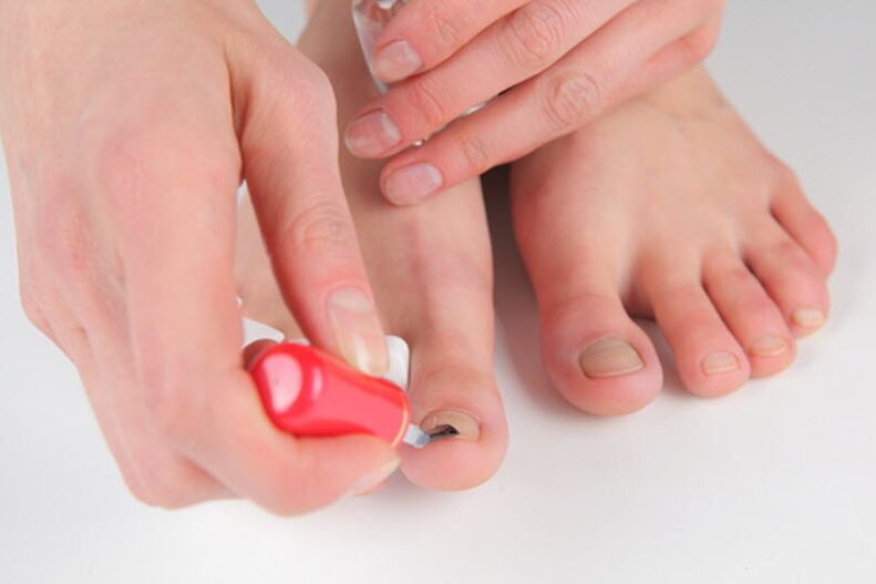 Prevention of foot fungus
